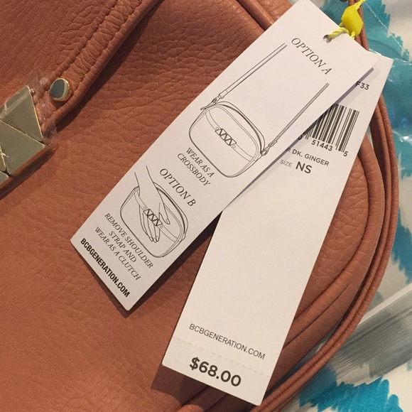 *CLOSEOUT* NWT BCBG Crossbody Purse - Picture 4 of 7